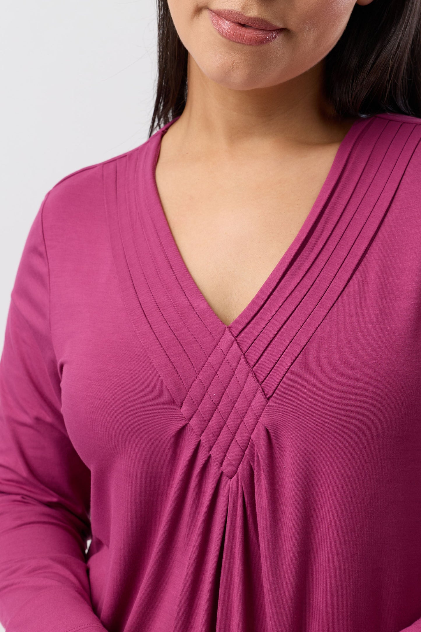 DIAMOND PLEAT NIGHTIE BORDEAUX - Y334DP