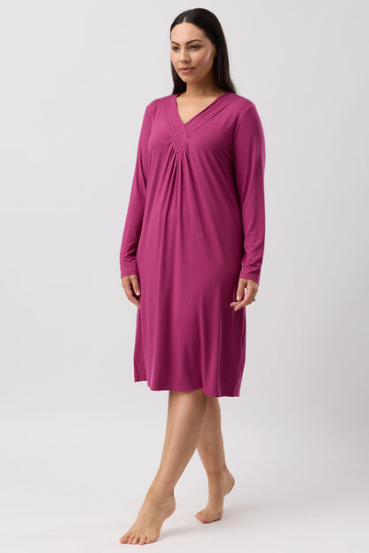 DIAMOND PLEAT NIGHTIE BORDEAUX - Y334DP