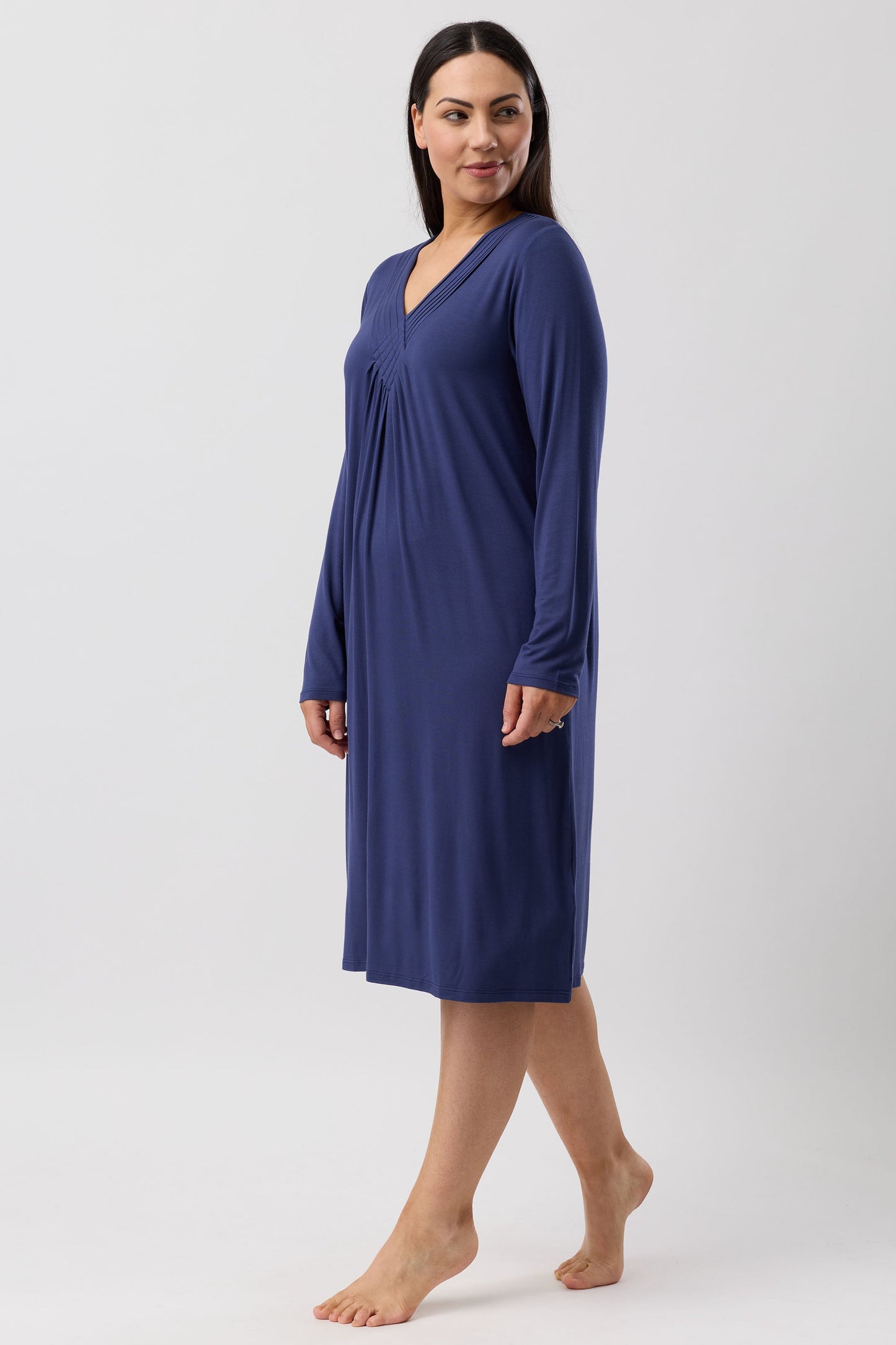 DIAMOND PLEAT NIGHTIE NAVY - Y334DP